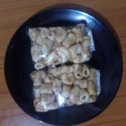 Kerupuk Makaroni Pedas