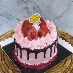 Strawberry White Spikoe Bento Cake