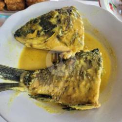 Gulai Kuning Ikan Mas