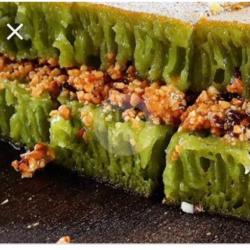 Martabak Rasa Kacang Pandan