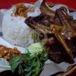 Nasi Burung Dara Goreng