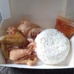 Nasi Kriuk Ayam