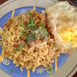 Mie Indo Mie Telur Ceplok Pedas Gila