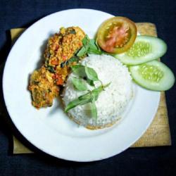 Nasi Ayam Sambal Kemangi Tahu Tempe