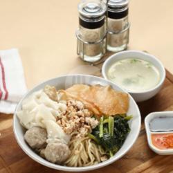 Mie Special/bakso Pangsit Ayam