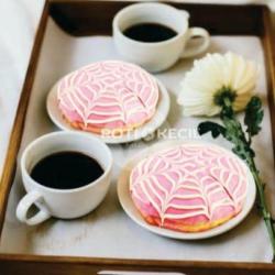 Donat Cream Strawberry