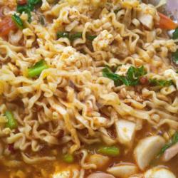 Mie Seblak-in Topping Komplit