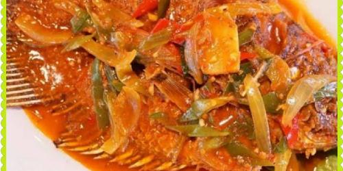 Seafood & Pecel Lele Saka Alby, Cimahi