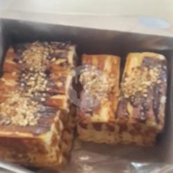 Coklat Kacang Campur