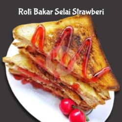 Roti Bakar Selai Strawberry