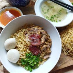 Bakmi Babi Jamur   Bakso Ikan