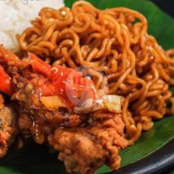 Mie Goreng Ayam Geprek   Nutrisari