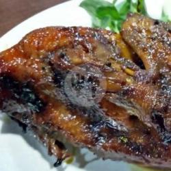 Bebek Bakar Kremes