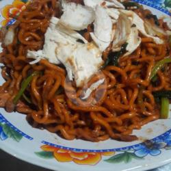 Mie Goreng Merah Pedas