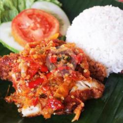 Nasi Ayam Gemprek Sambel Tempoong