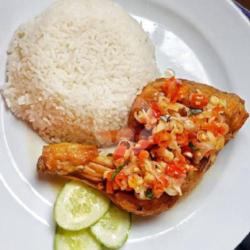 Nasi Ayam Goreng Jumboo Sambal Matah (paha Utuh)