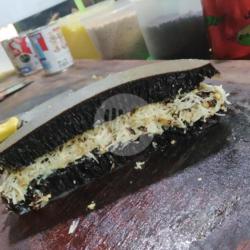 Keju Kacang Coklat Susu (black Forest)