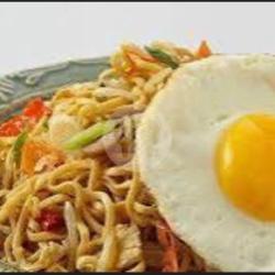 Indomie Goreng Bakso Sosis Telor