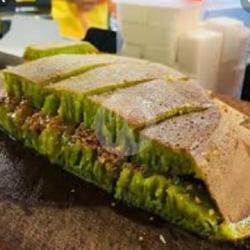 Martabak Srikaya Kacang