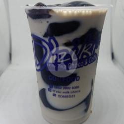 Fresh Milk With Grass Jelly