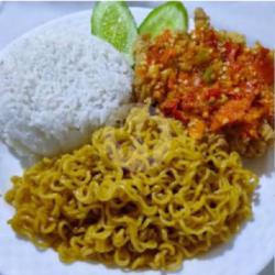 Mie Nasi Ayam Chicken Fillet