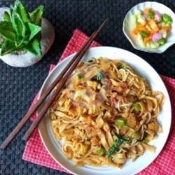 Kwetiau Goreng Telur