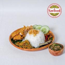 Nasi Uduk Ayam Geprek Sambaal