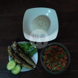 Ikan Bakar Sambal Kemangi.