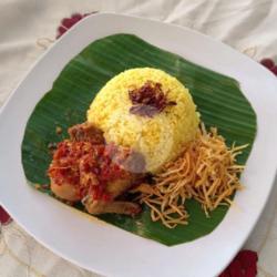 Nasi Kuning Ayam Rica