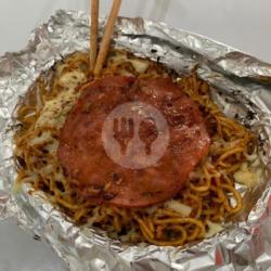 Mie Bakar Smoked Beef Moza