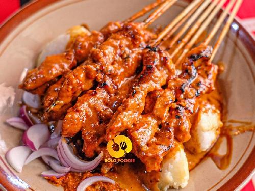 Sate Gule Ayam Manalagi, Denpasar Timur