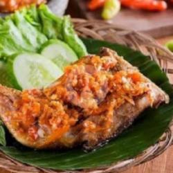 Lalapan Ayam Penyet Tanpa Nasi