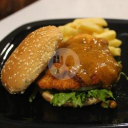 Crispy Chicken Burger With French Fries