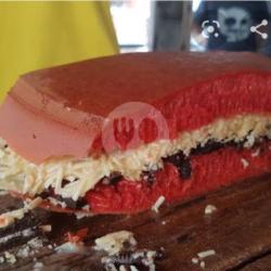 Red Velvet Terbul Keju Coklat