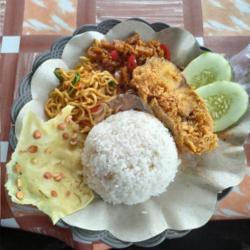 Nasi Campur Patin