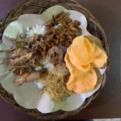 Paket Nasi Uduk Cumi