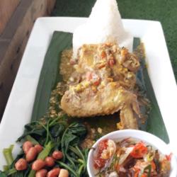 Ayam Betutu Kuah Khas Gilimanuk