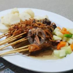 Sate Kambing Kuah Kacang