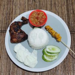 Gembul 5 Nasi Paha Bakar : Nasi Ayam Sate Satean Sambel Lalapan