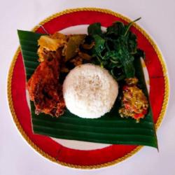 Nasi Ayam   Telor Dadar