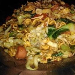 Mie Goreng Kumplit