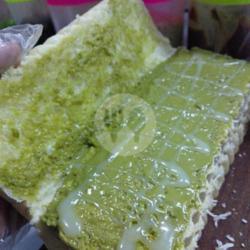 Roti Bakar Atau Kukus Tiramisu - Greentea