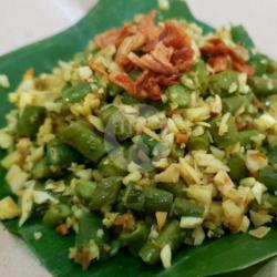 Lawar Kacang Panjang