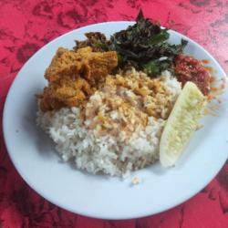 Nasi Telor Ikan Komplit   Sayur   Kuah   Sambal   Bumbu Rendang