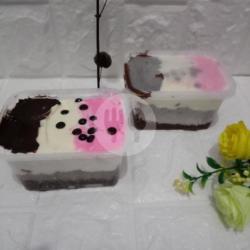 Dessert Box Neopolitan