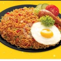 Mie Telor Ceplok Ayam Goreng