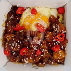 Black Pepper Chicken Rice With Egg