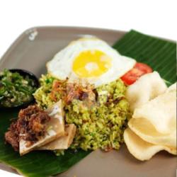 Nasi Goreng Iga Sambal Ijo