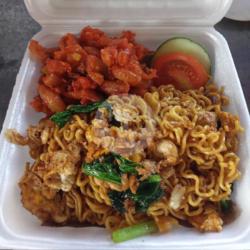 Mie Makaroni