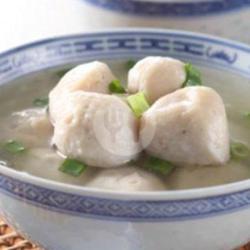 8.pc Bakso Ikan Tenggiri